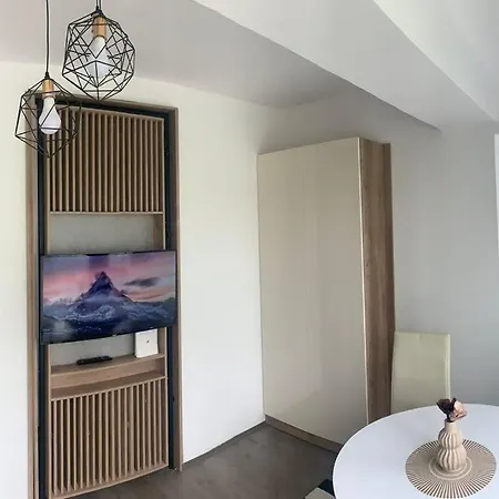 Cozy In At Perfect Location Daire *